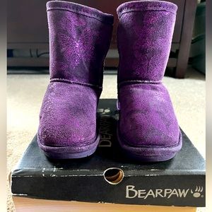 LIKE NEW Bearpaws toddler size 11